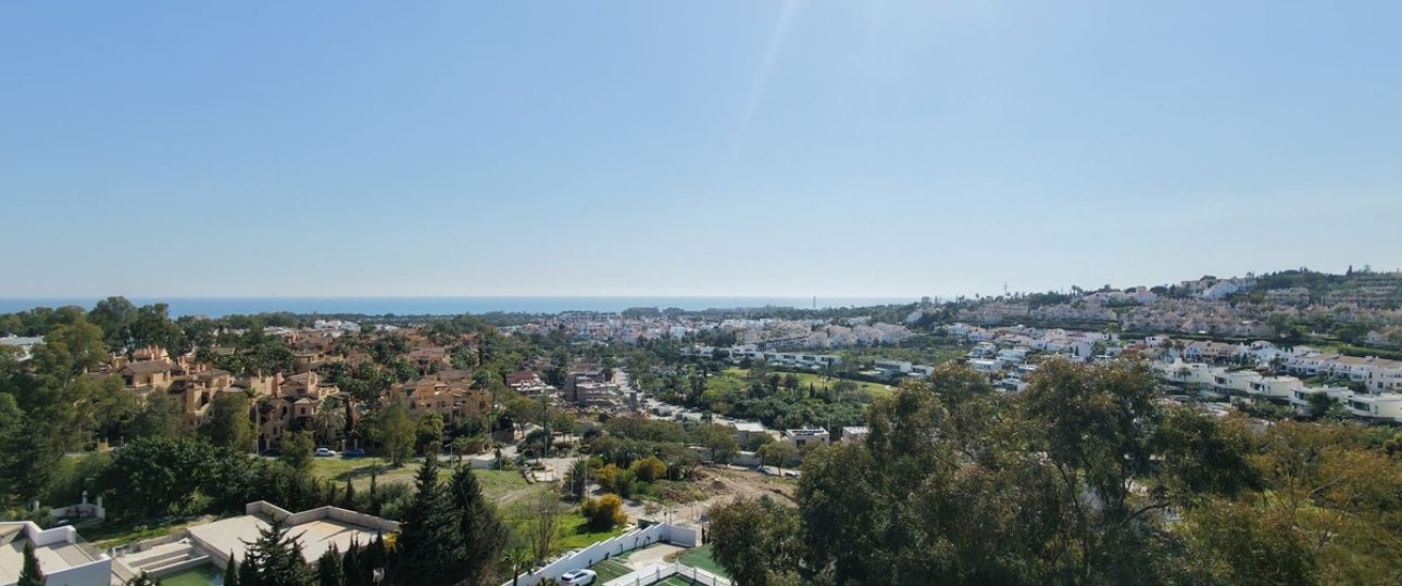 Resale - Villa - Estepona - Atalaya