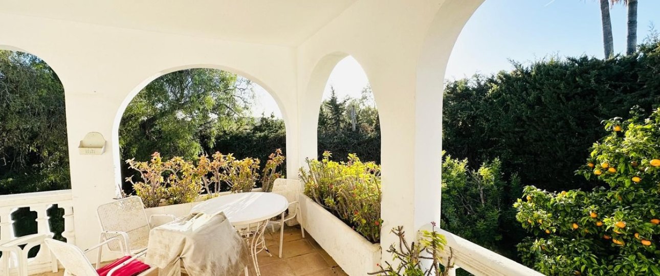 Resale - Villa - Estepona - Atalaya