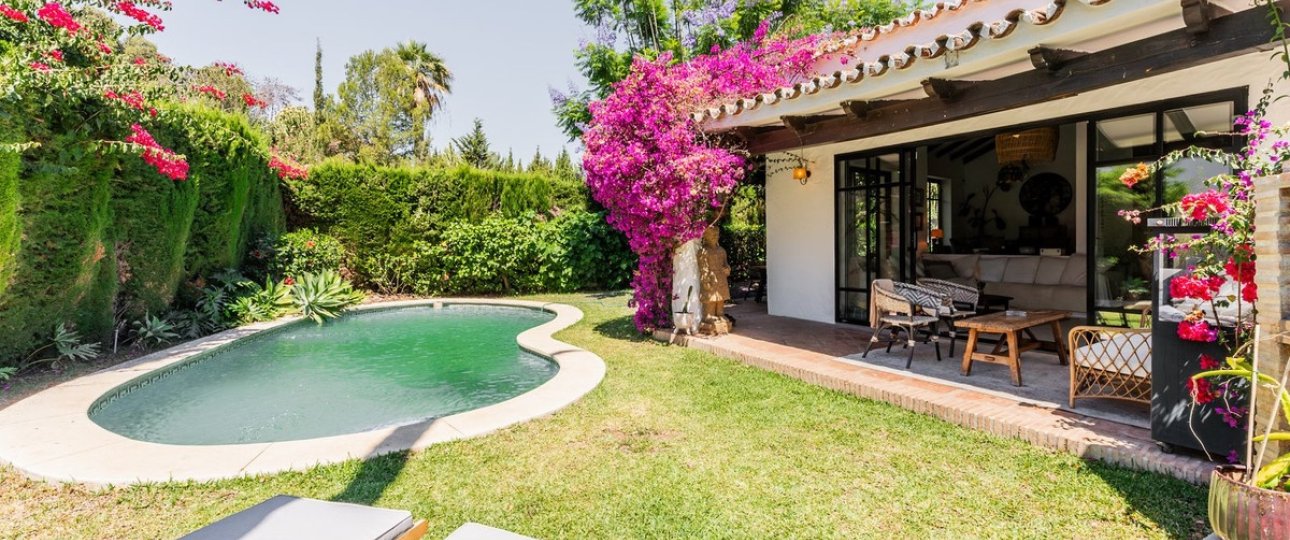 Resale - Villa - Estepona - Atalaya