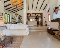 Resale - Villa - Estepona - Atalaya