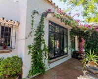 Resale - Villa - Estepona - Atalaya