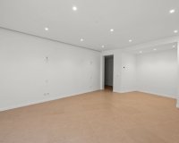 Resale - Villa - Estepona - Atalaya