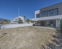 Resale - Villa - Estepona - Atalaya