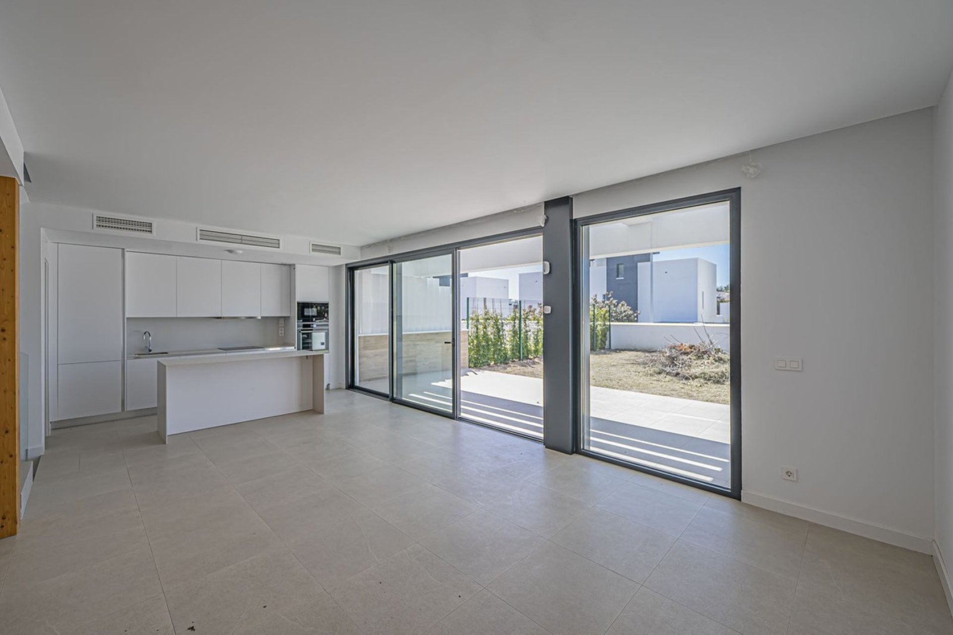 Resale - Villa - Estepona - Atalaya