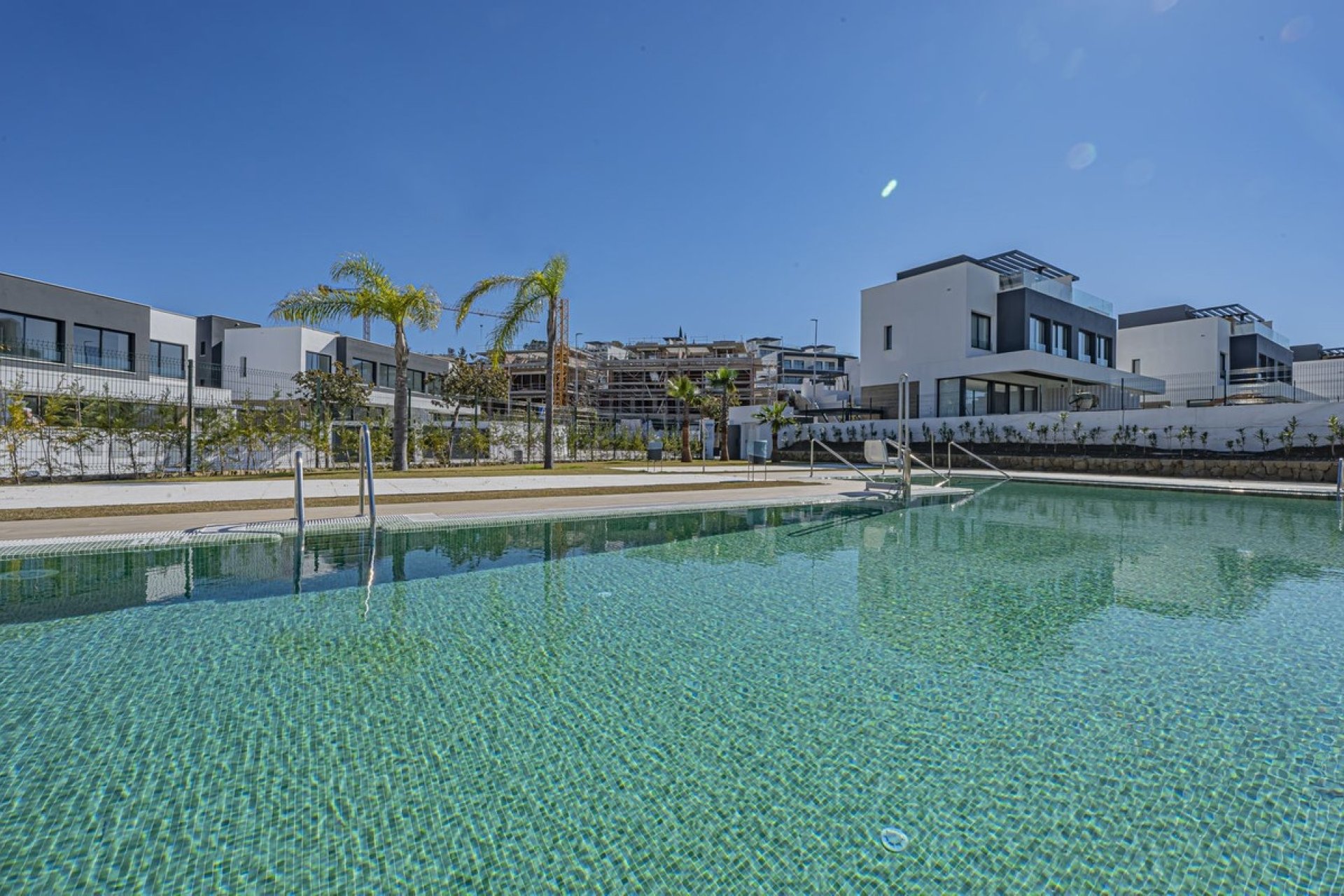 Resale - Villa - Estepona - Atalaya