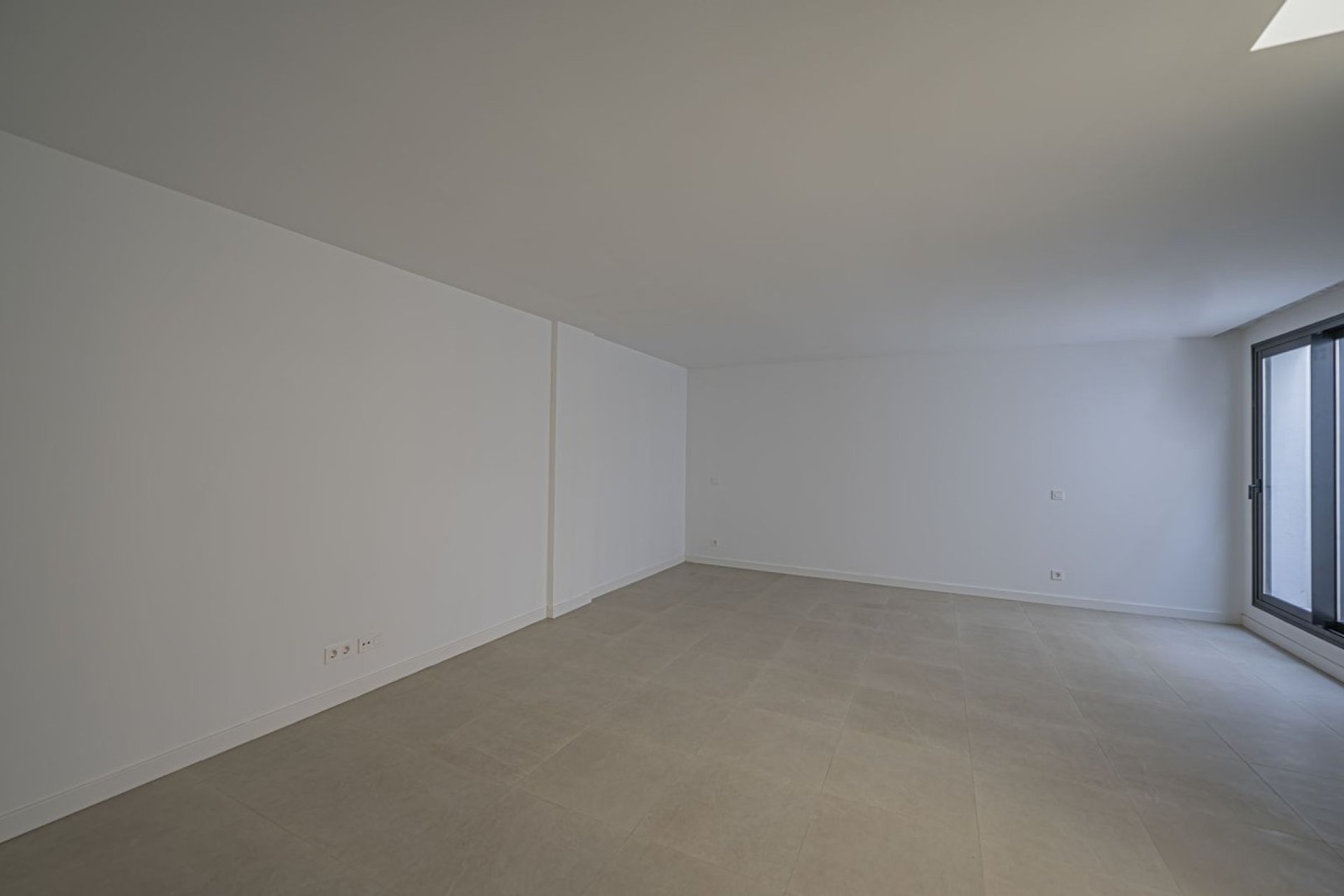 Resale - Villa - Estepona - Atalaya