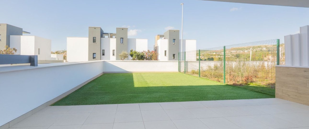 Resale - Villa - Estepona - Atalaya