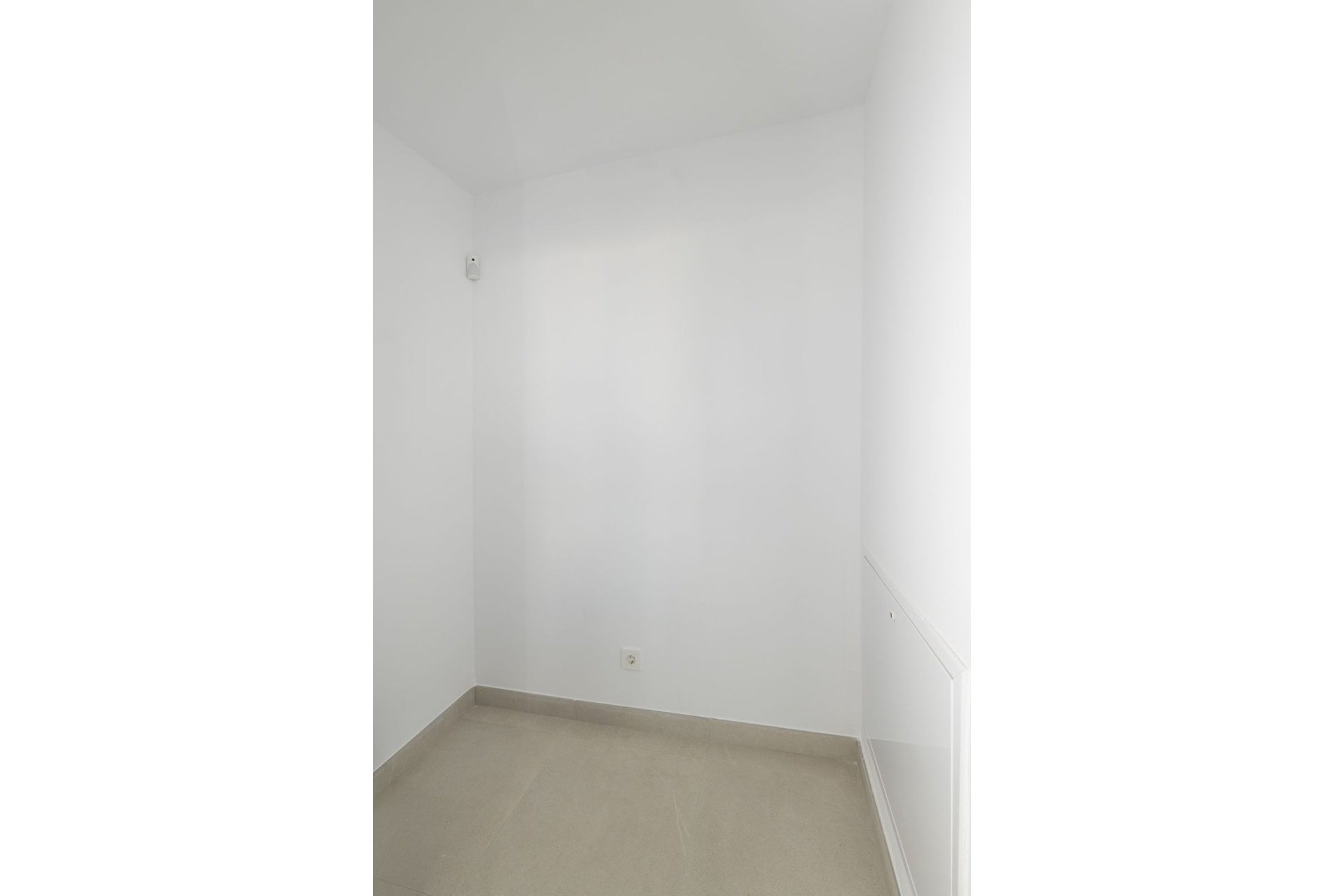 Resale - Villa - Estepona - Atalaya