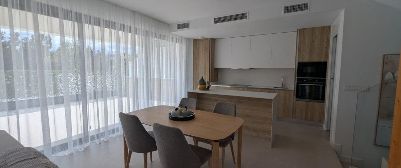 Resale - Villa - Estepona - Atalaya