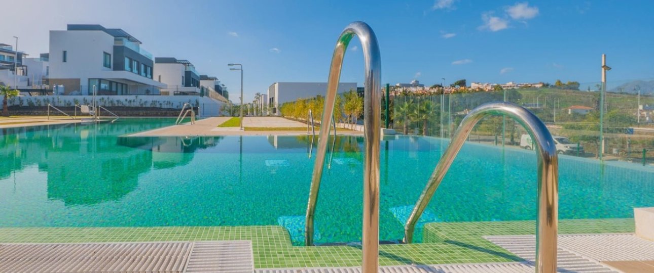 Resale - Villa - Estepona - Atalaya