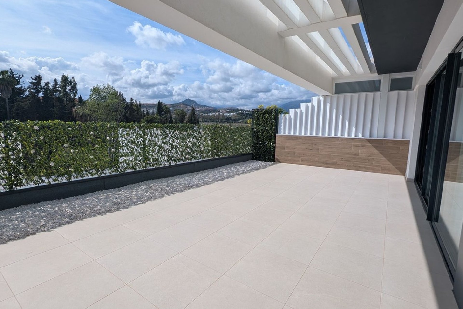 Resale - Villa - Estepona - Atalaya