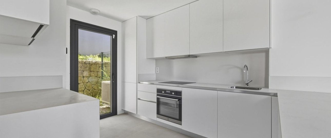 Resale - Villa - Estepona - Atalaya