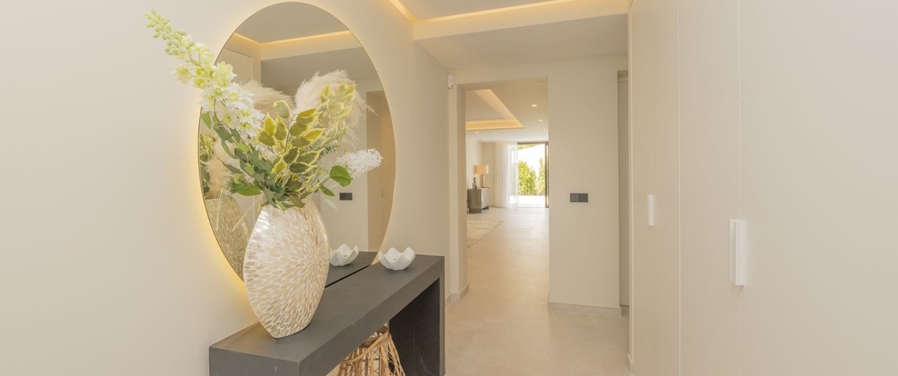 Resale - Villa - Estepona - Atalaya