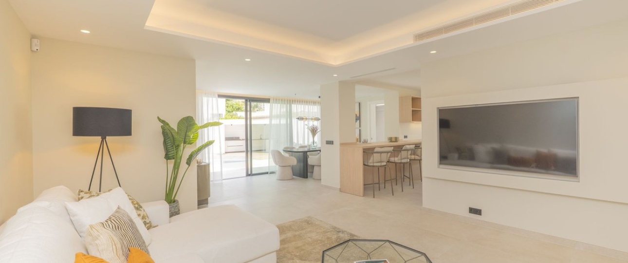Resale - Villa - Estepona - Atalaya