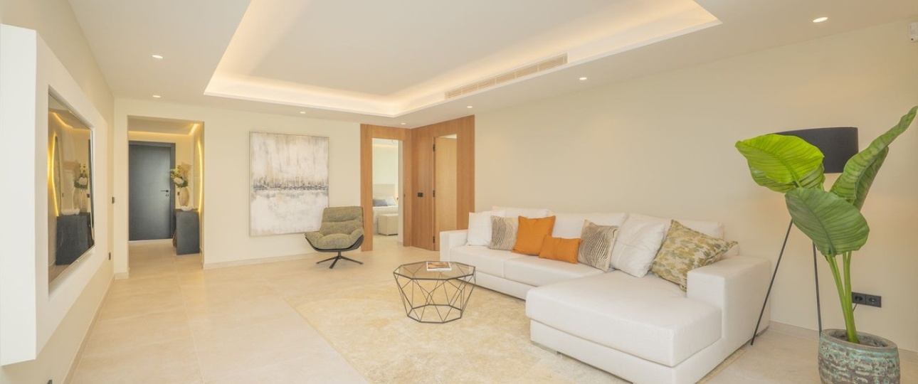 Resale - Villa - Estepona - Atalaya