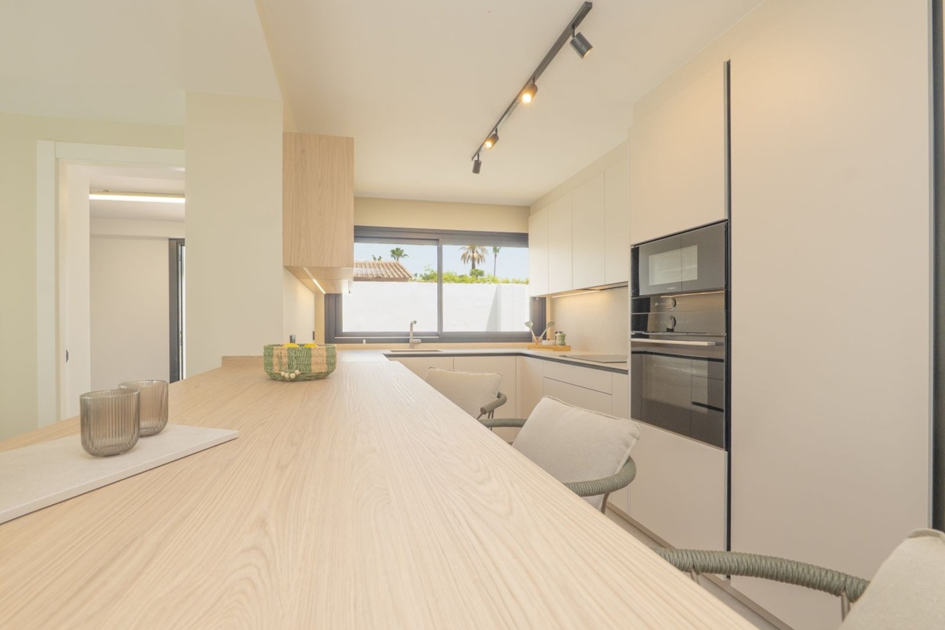 Resale - Villa - Estepona - Atalaya