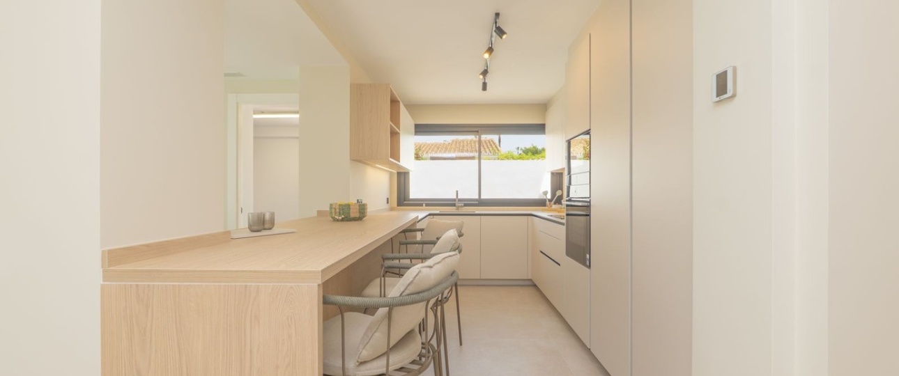 Resale - Villa - Estepona - Atalaya