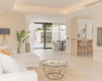 Resale - Villa - Estepona - Atalaya