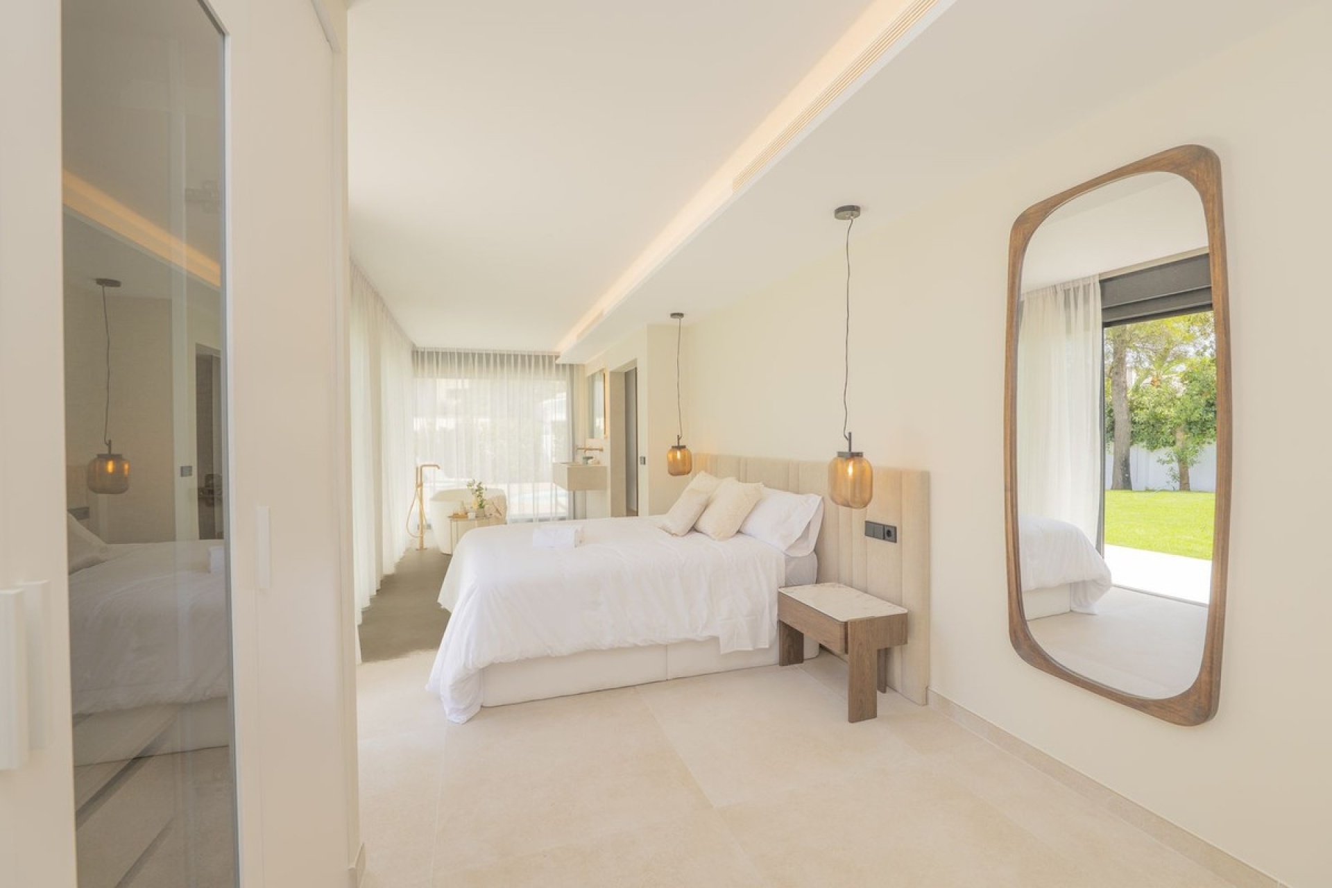 Resale - Villa - Estepona - Atalaya