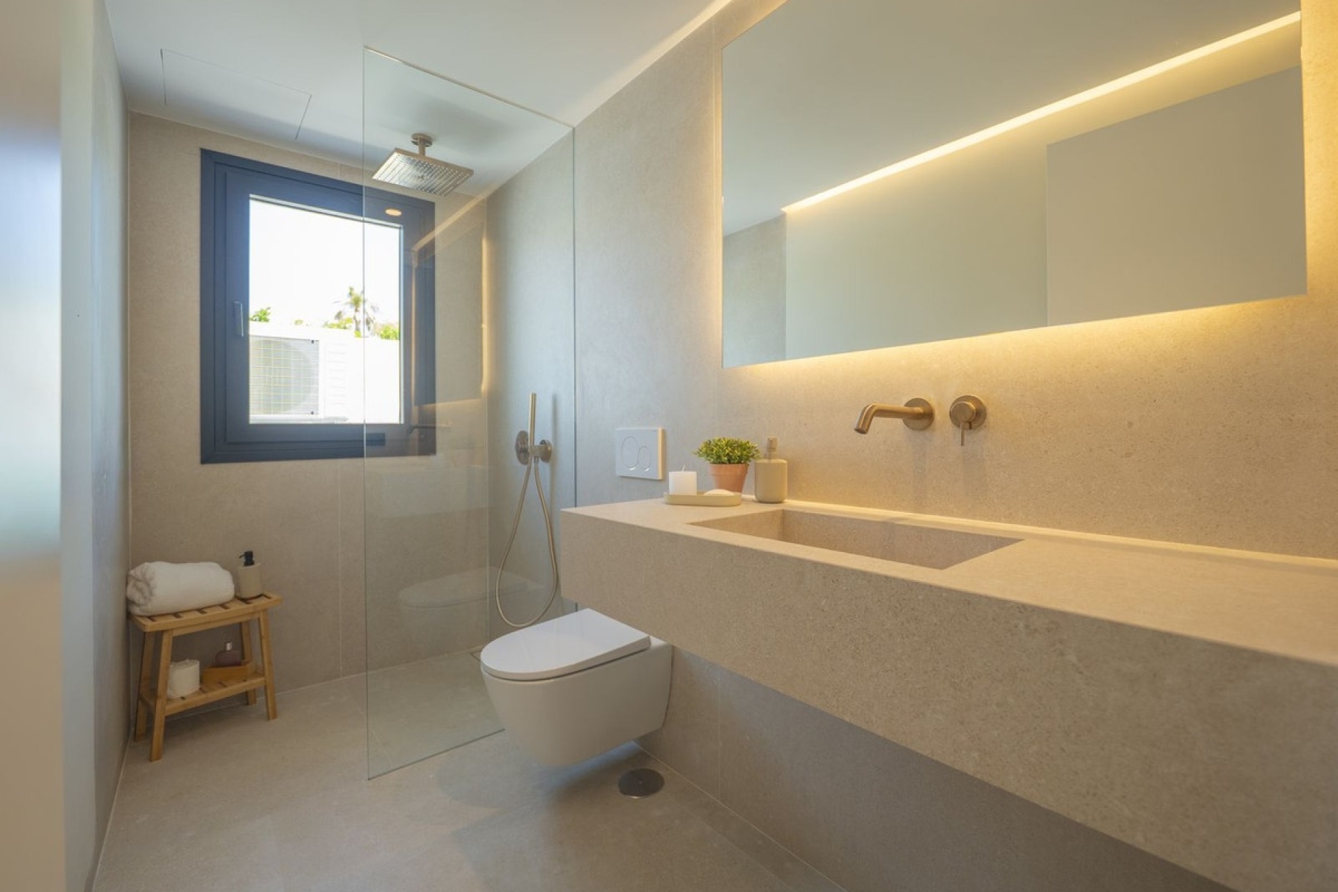 Resale - Villa - Estepona - Atalaya