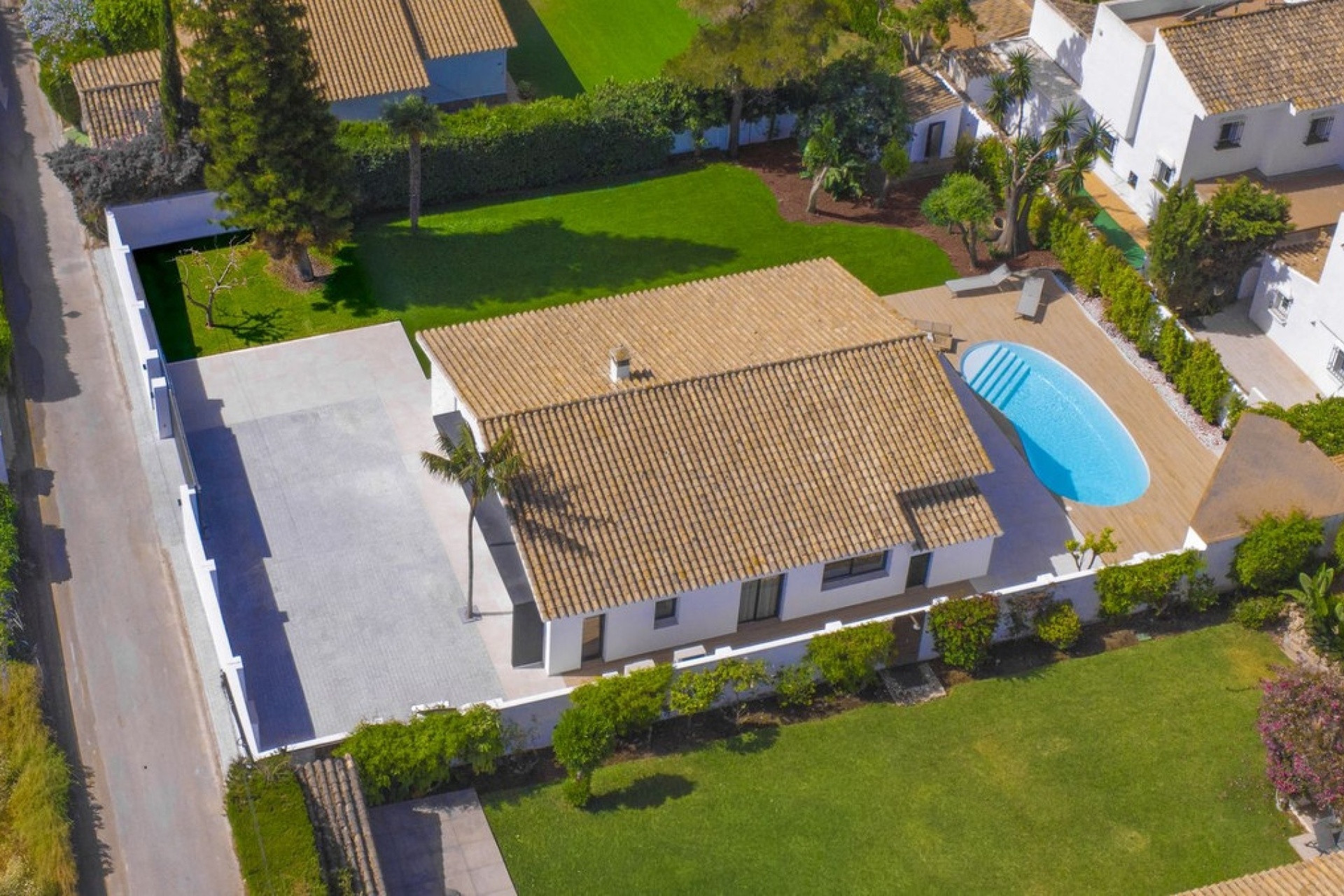 Resale - Villa - Estepona - Atalaya