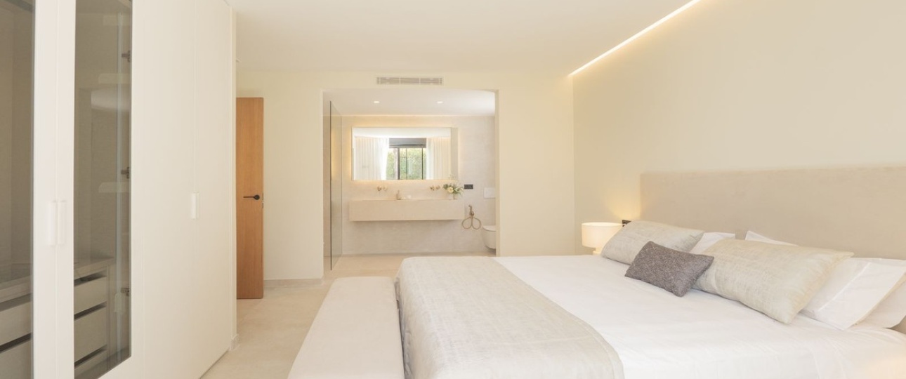 Resale - Villa - Estepona - Atalaya