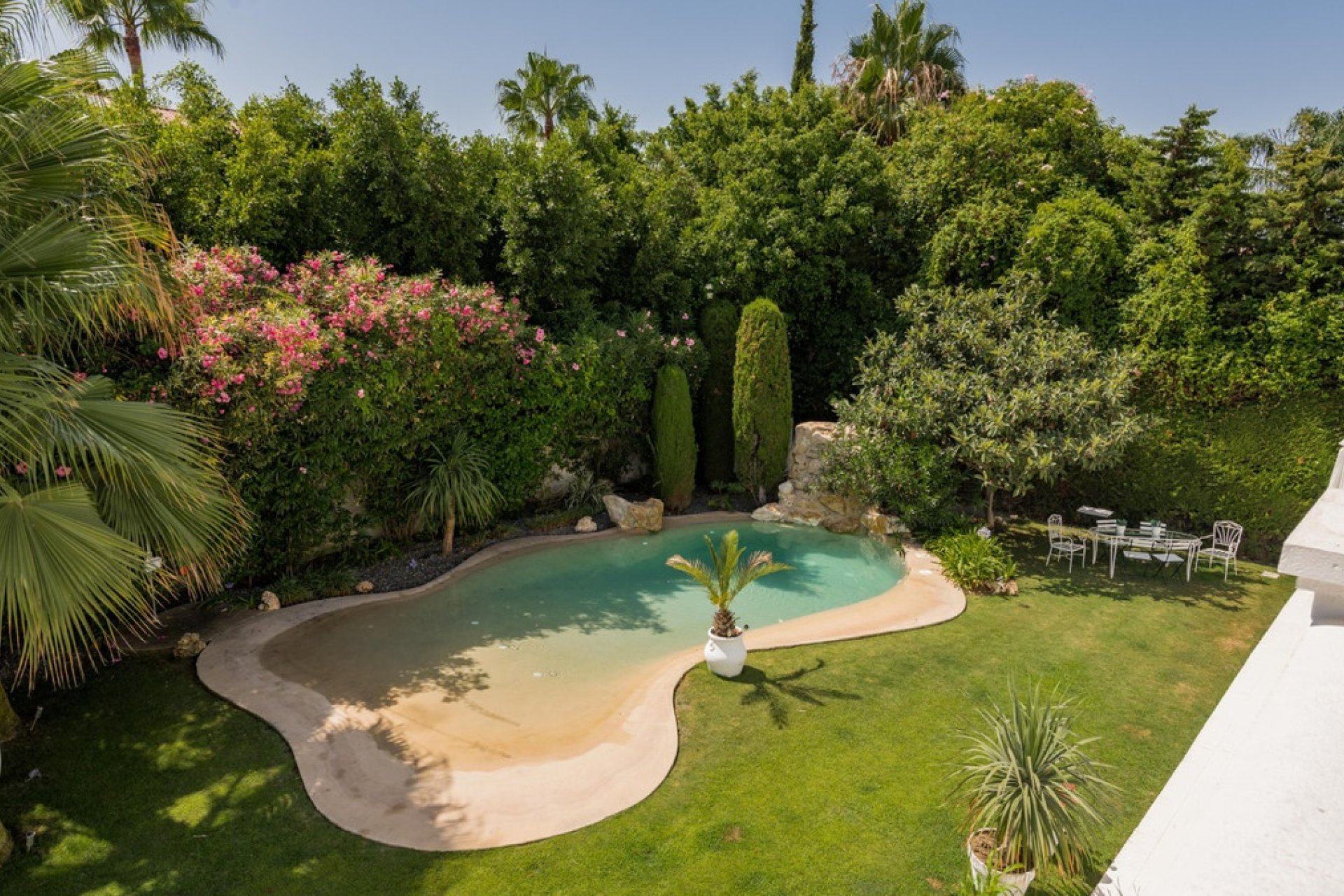 Resale - Villa - Estepona - Atalaya