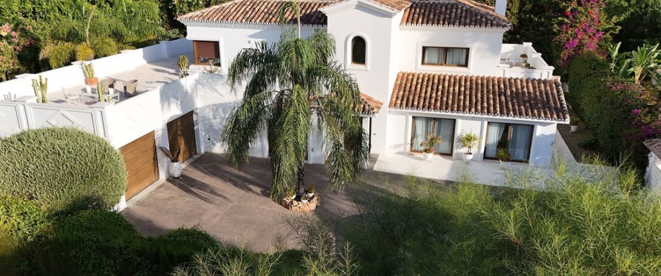 Resale - Villa - Estepona - Atalaya