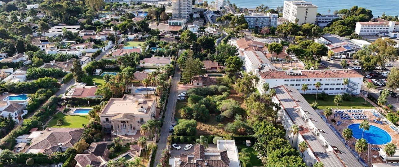 Resale - Villa - Estepona - Atalaya