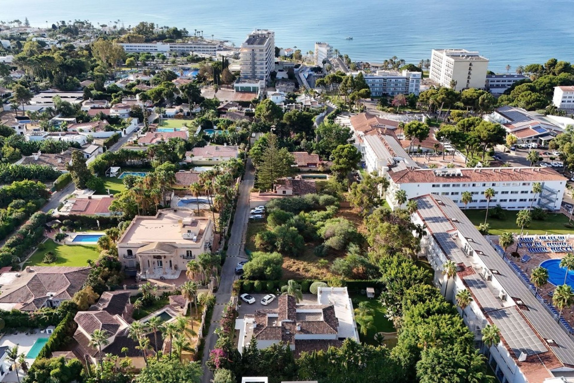 Resale - Villa - Estepona - Atalaya