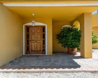 Resale - Villa - Estepona - Atalaya