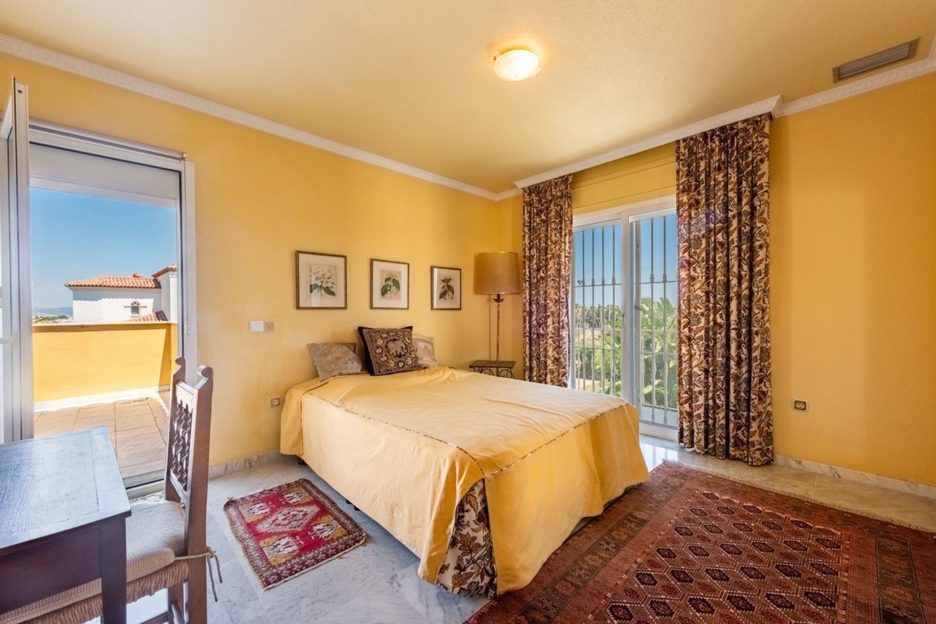 Resale - Villa - Estepona - Atalaya