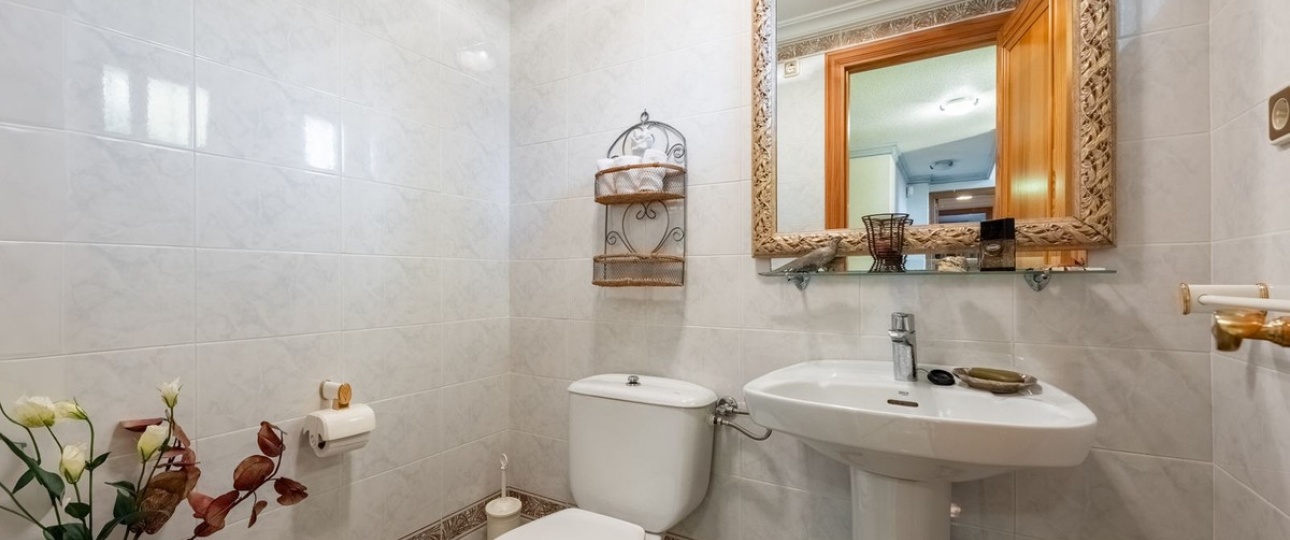 Resale - Villa - Estepona - Atalaya