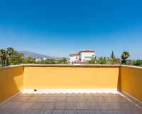 Resale - Villa - Estepona - Atalaya