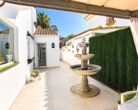 Resale - Villa - Estepona - Atalaya