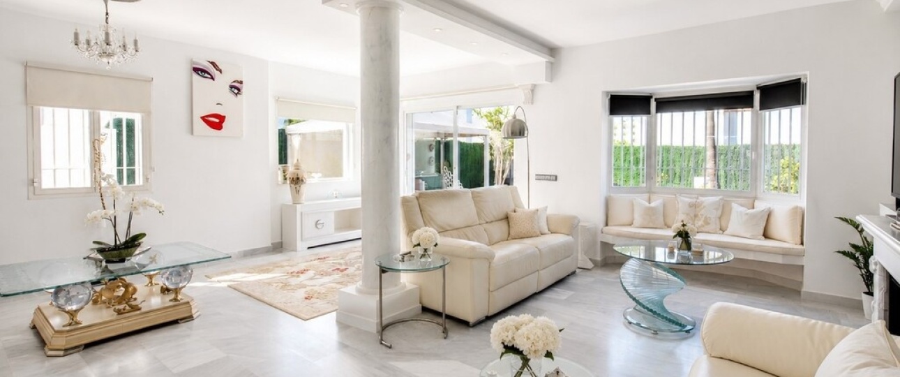 Resale - Villa - Estepona - Atalaya