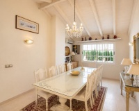 Resale - Villa - Estepona - Atalaya