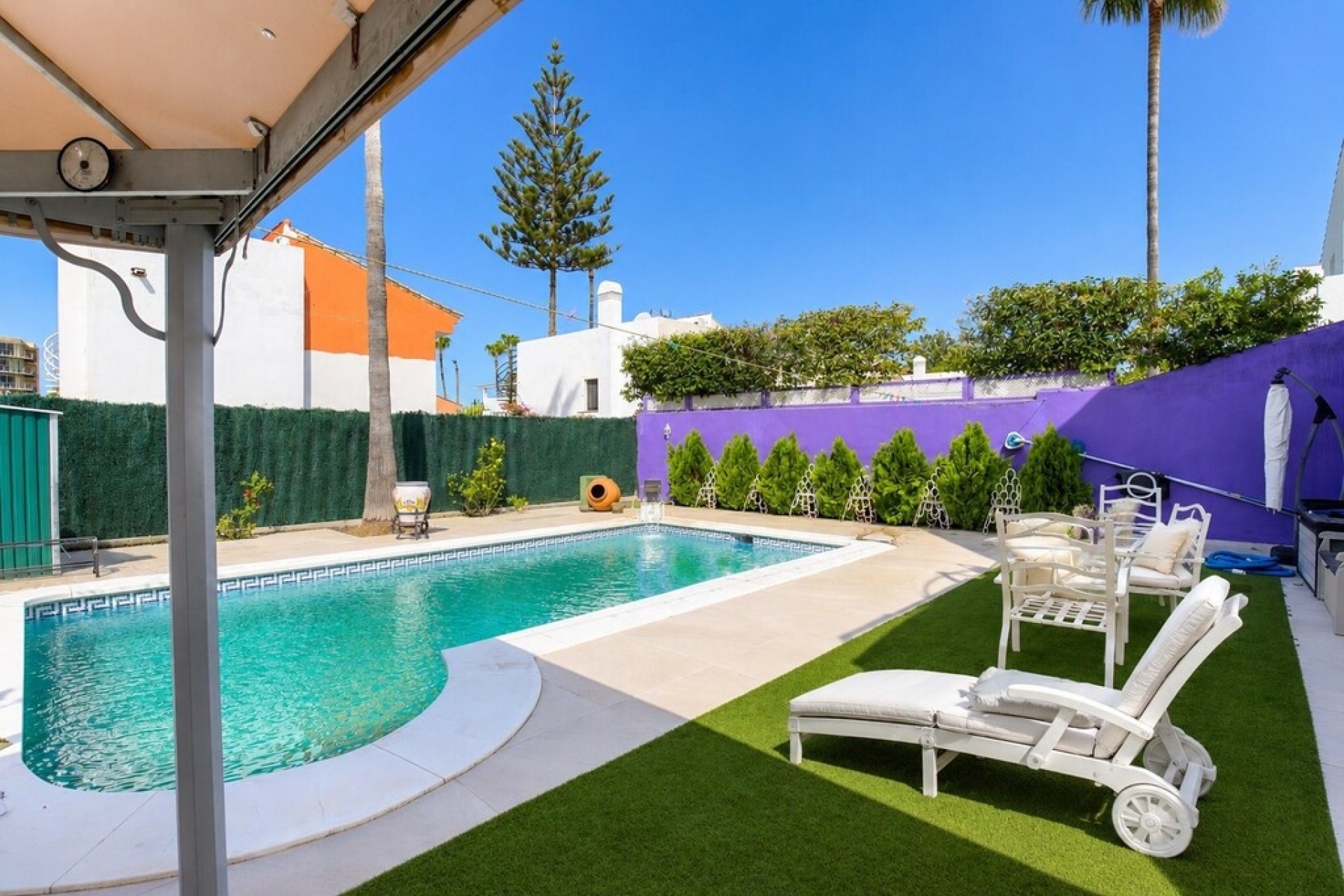 Resale - Villa - Estepona - Atalaya