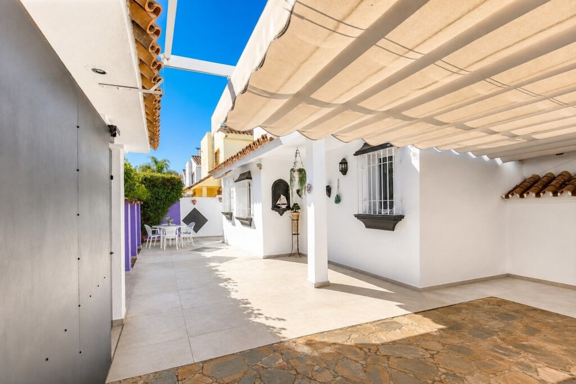 Resale - Villa - Estepona - Atalaya