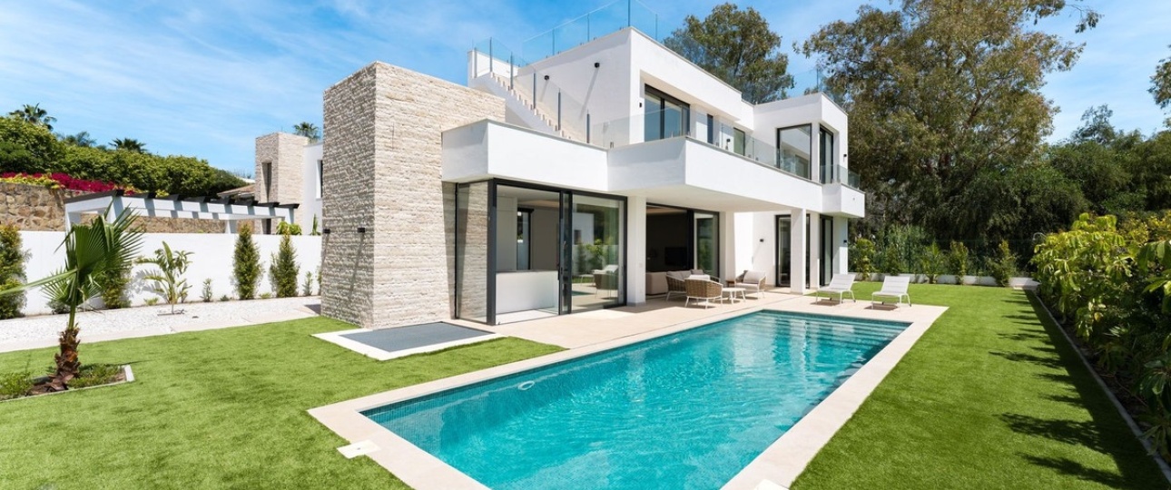 Resale - Villa - Estepona - Atalaya