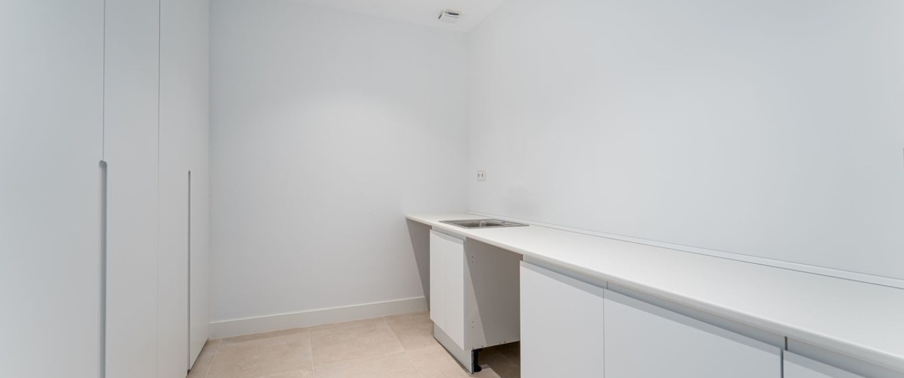 Resale - Villa - Estepona - Atalaya