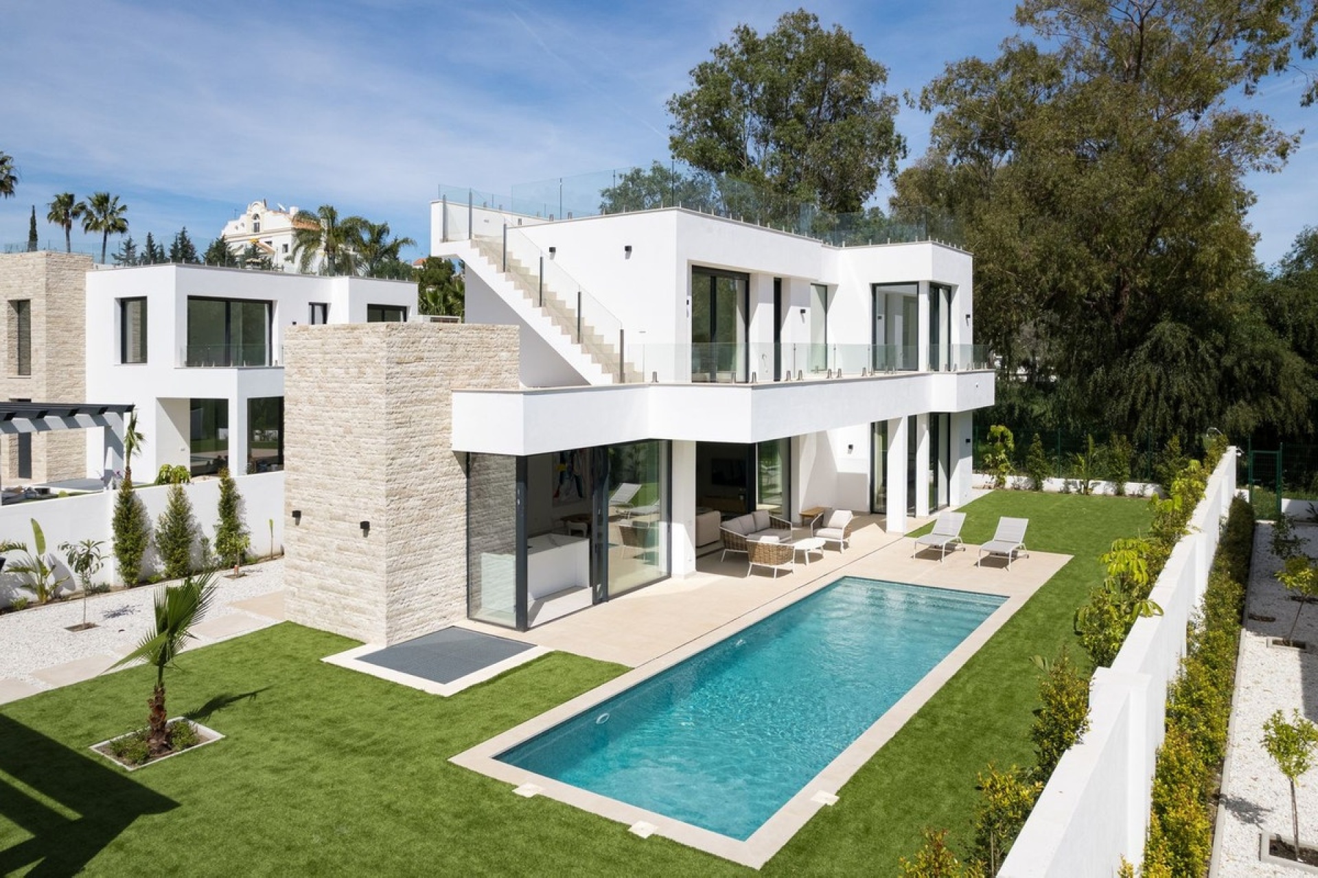 Resale - Villa - Estepona - Atalaya