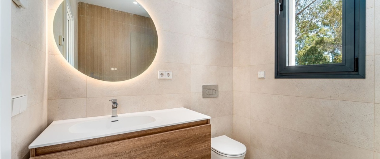 Resale - Villa - Estepona - Atalaya