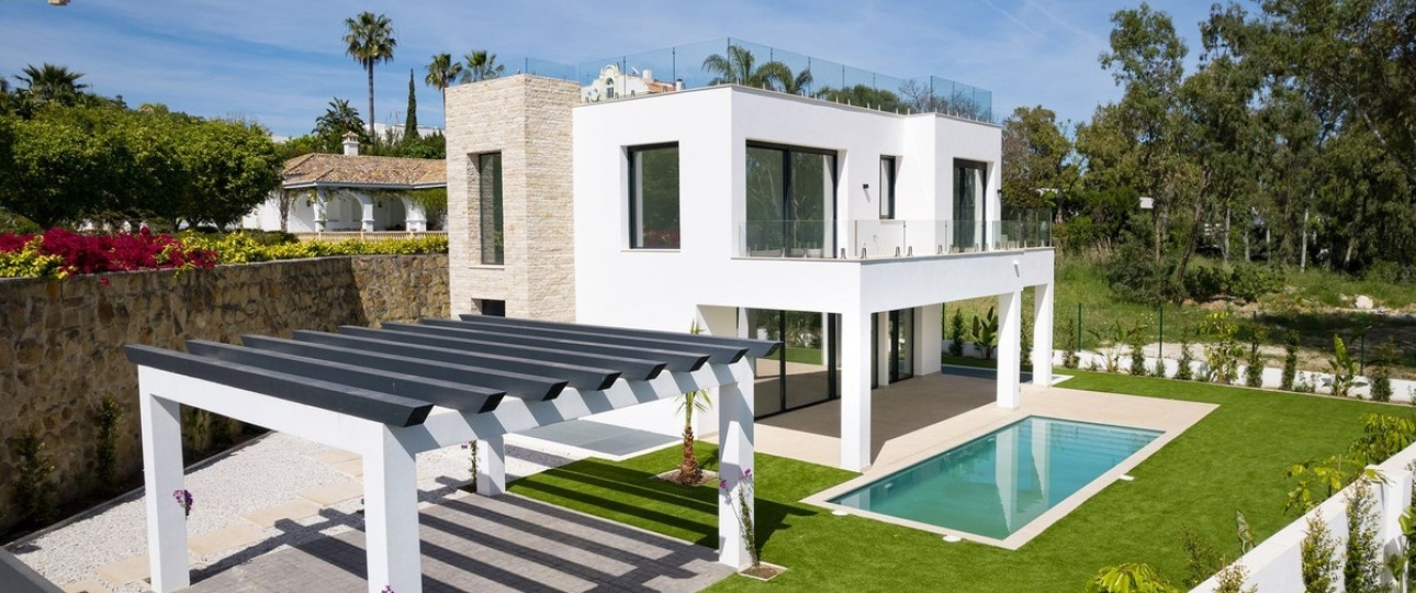 Resale - Villa - Estepona - Atalaya