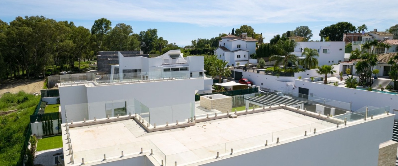 Resale - Villa - Estepona - Atalaya