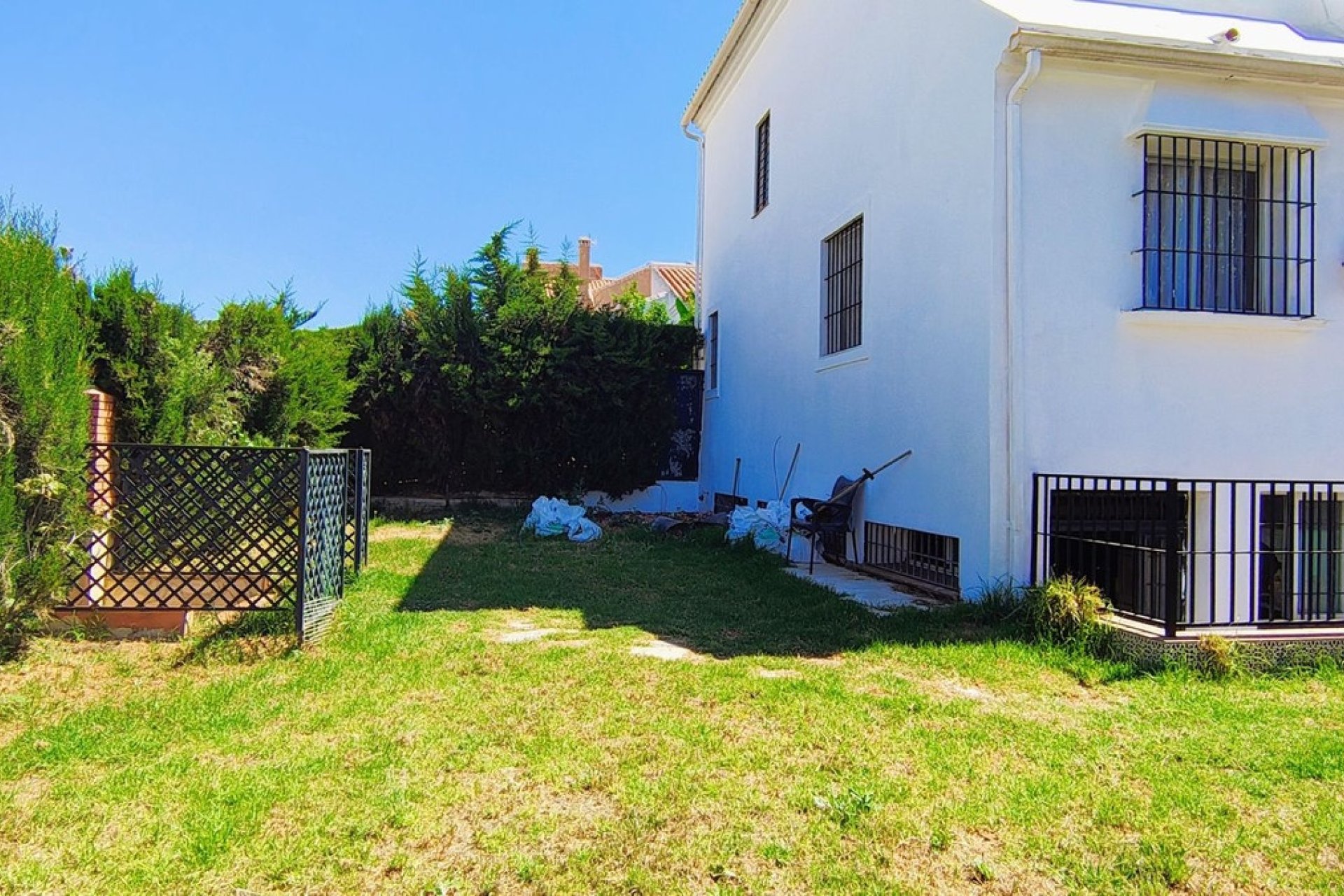 Resale - Villa - Estepona - Atalaya