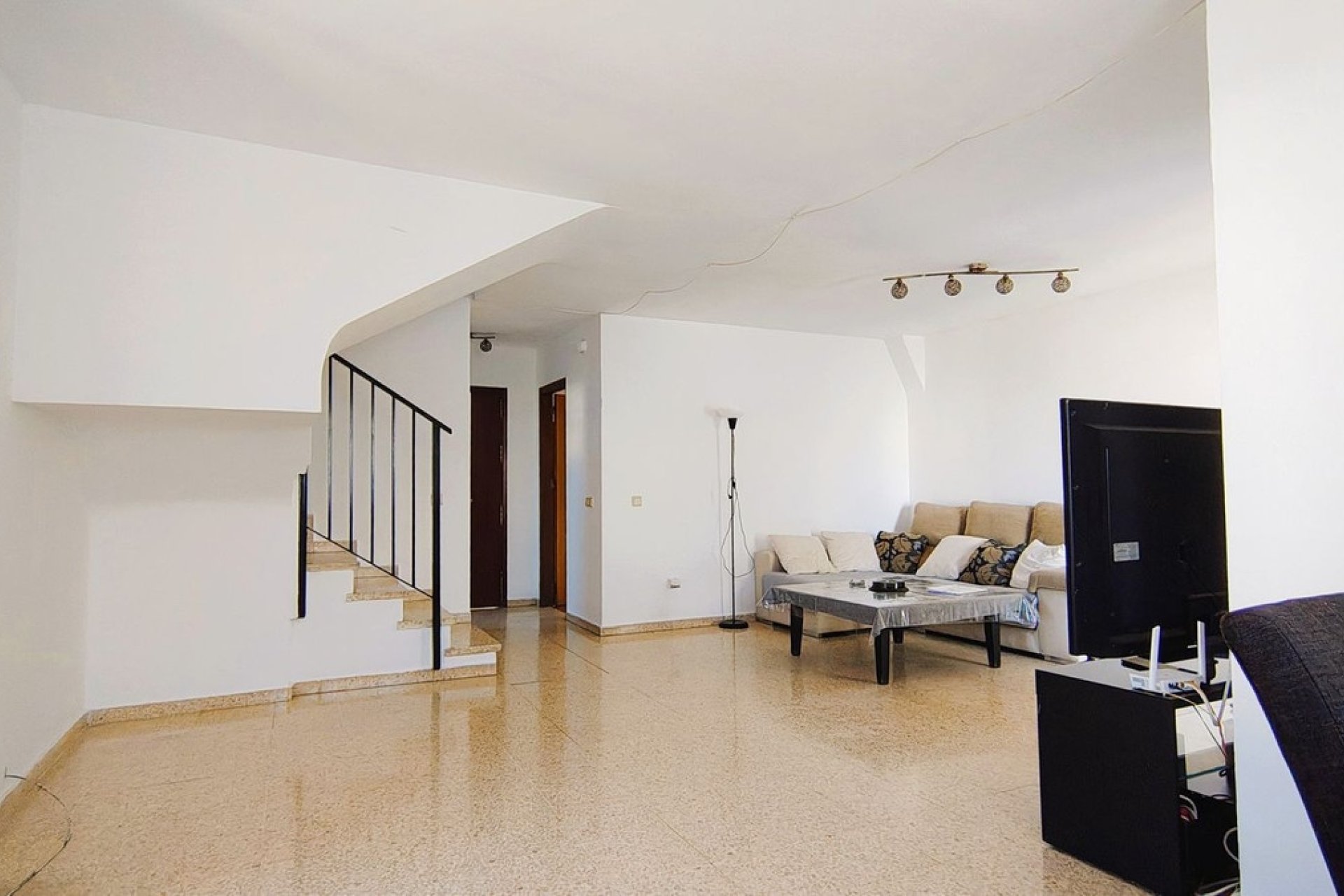 Resale - Villa - Estepona - Atalaya