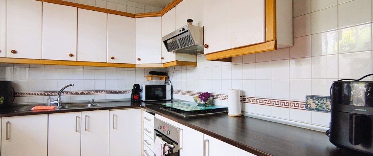 Resale - Villa - Estepona - Atalaya