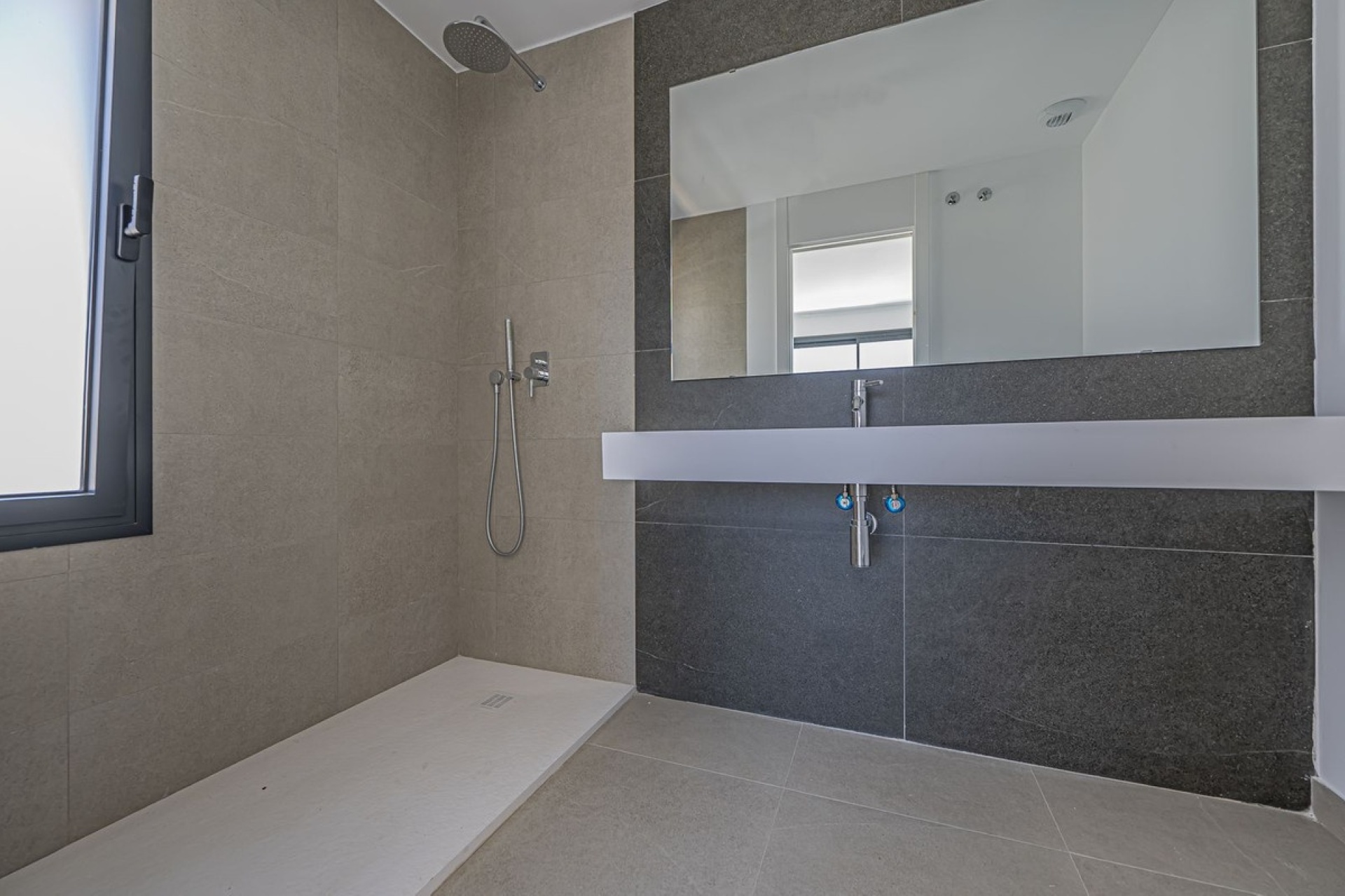 Resale - Villa - Estepona - Atalaya
