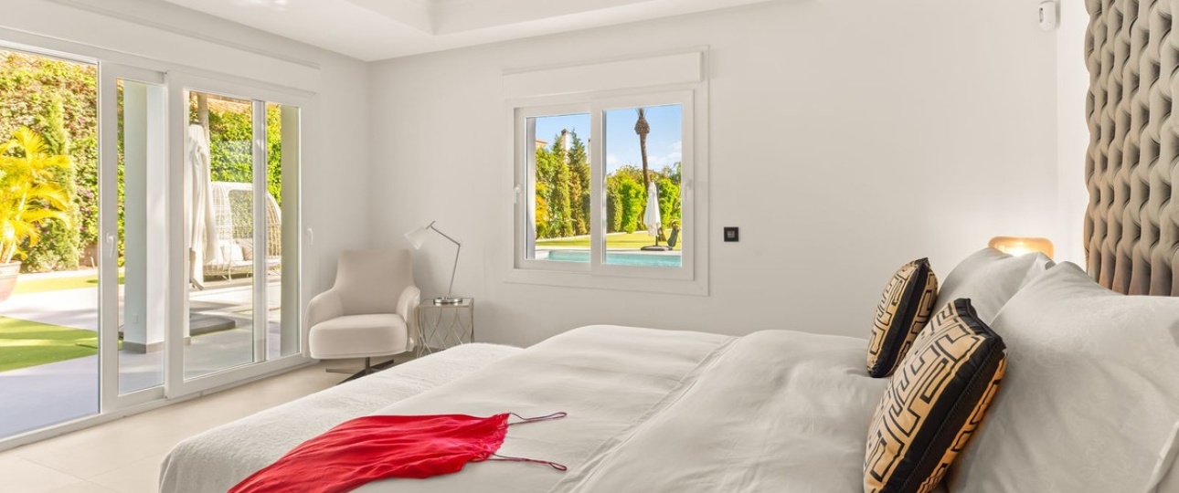 Resale - Villa - Estepona - Atalaya